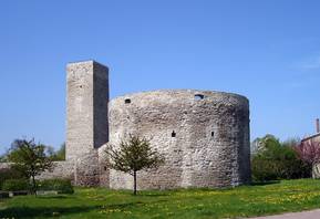 Rondell mit Wehrturm