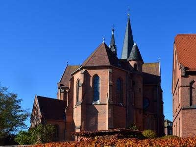 Katholische Kirche St. Marien in Staßfurt, Außenaufnahme
